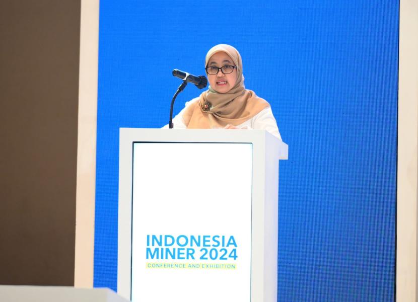 Penasihat Ekonomi Sumber Daya Alam Kementerian Energi dan Sumber Daya Mineral (ESDM), Dr Lana Saria, dalam opening ceremony Indonesia Miner 2024 di The Westin Jakarta, Selasa (4/6/2024).