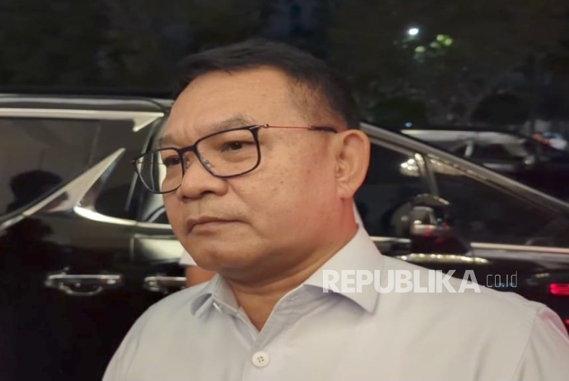 Penasihat Khusus Presiden Urusan Pertahanan Nasional Jenderal (Purn) Dudung Abdurachman di Istana Kepresidenan Jakarta, Senin (5/5/2025) malam WIB.