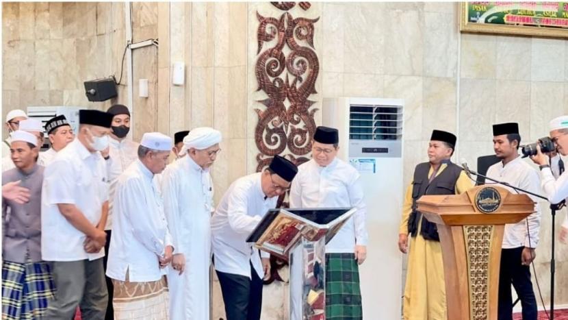 Pencanangan Gerakan Batamat Alquran di Masjid Raya Sabilal Muhtadin Banjarmasin, Sabtu (13/8/2022).