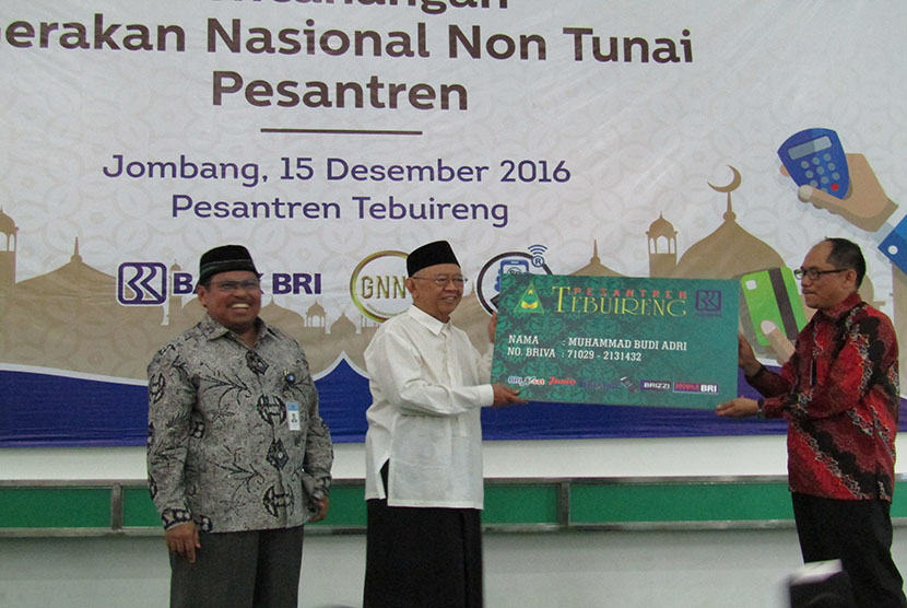  Pencanangan Gerakan Nasional Non Tunai (GNNT) di Pesantren Tebuireng Jombang, Kamis (15/12).