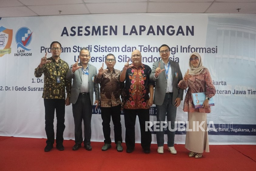 Melalui berbagai inovasi, pencapaian besar berhasil ditrorehkan Prodi STI Cyber University dengan meraih predikat 'Baik Sekali', sebelumnya prodi ini berpredikat 'Baik'.