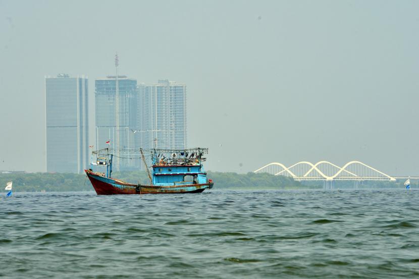 Pencemaran parasetamol di Teluk Jakarta (lustrasi).