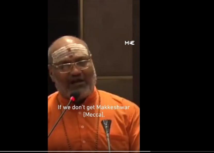 Pendeta Hindu Yati Narsinghand. Tayangan pendeta Hindu serukan serang Kabah beredar viral di media sosial 