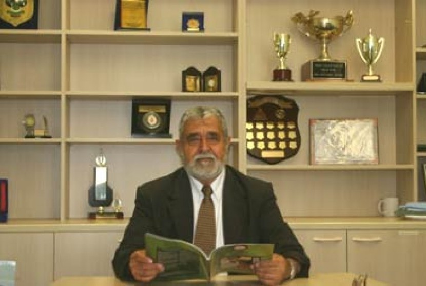 Pendiri Al Taqwa College Omar Hallak