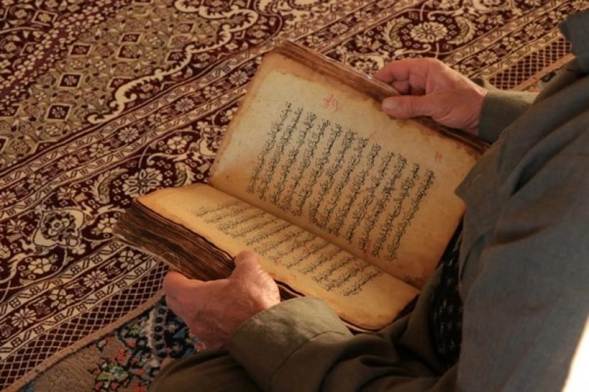 Alquran (ilustrasi). Ada tujuh manfaat bagi Muslim yang membaca Surat al-Mulk sebelum tidur 