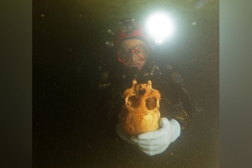 Peneliti menemukan tengkorak wanita berusia di gua Meksiko.
