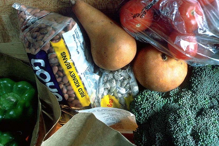 Plastik untuk produk segar seperti buat dan sayur mulai dilarang di Selandia Baru.