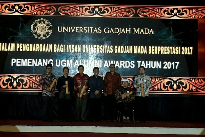 Penerima UGM Alumni Award 2017