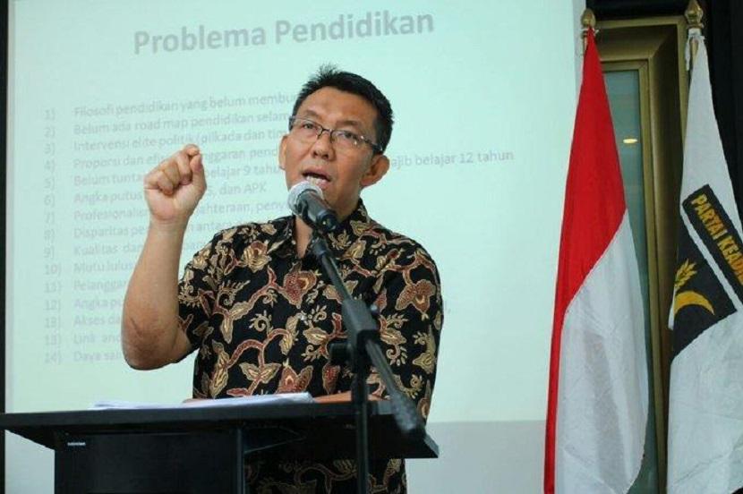 Pengamat kebijakan publik Cecep Darmawan
