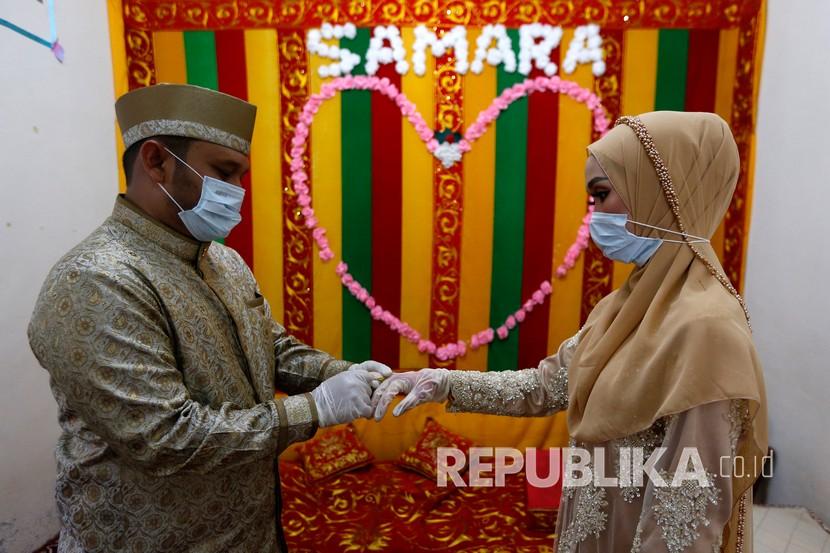 Muslimah Berhak Ajukan Syarat dalam Akad Nikah pada Suami