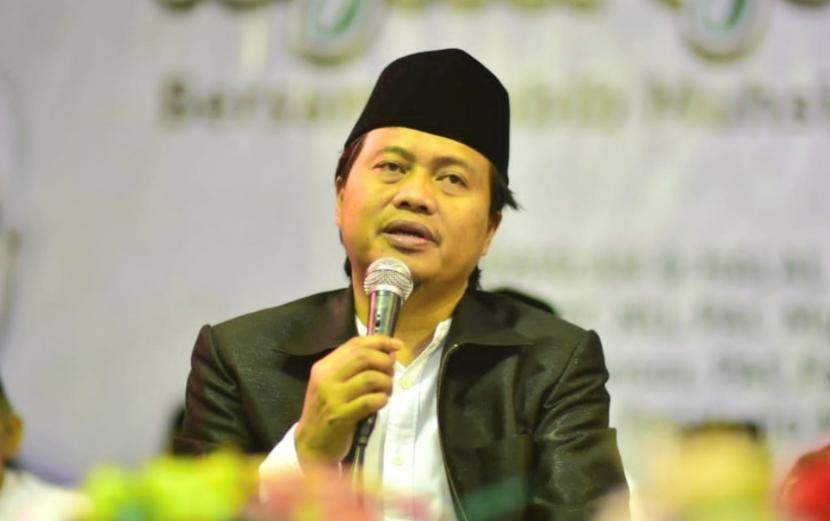 Pengasuh Asrama Perguruan Islam (API) Tegalrejo, Magelang, Jawa Tengah,  KH M Yusuf Chudlory.