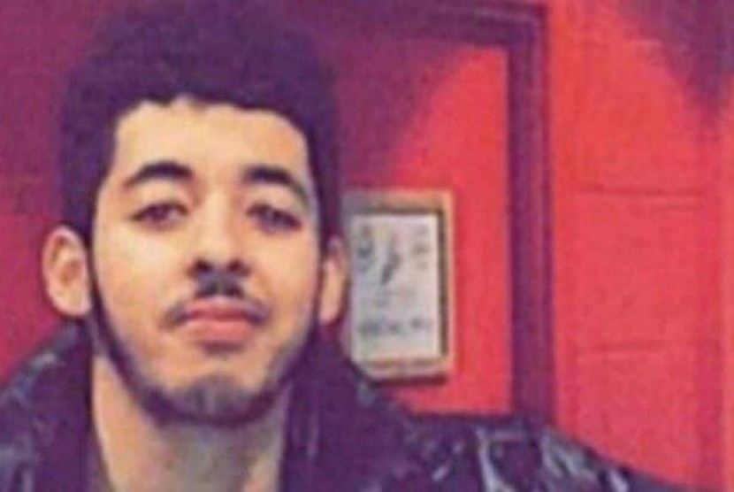 Pengebom bunuh diri yang menewaskan 22 orang saat konser Ariana Grande di Manchester, Inggris, Salman Abedi.