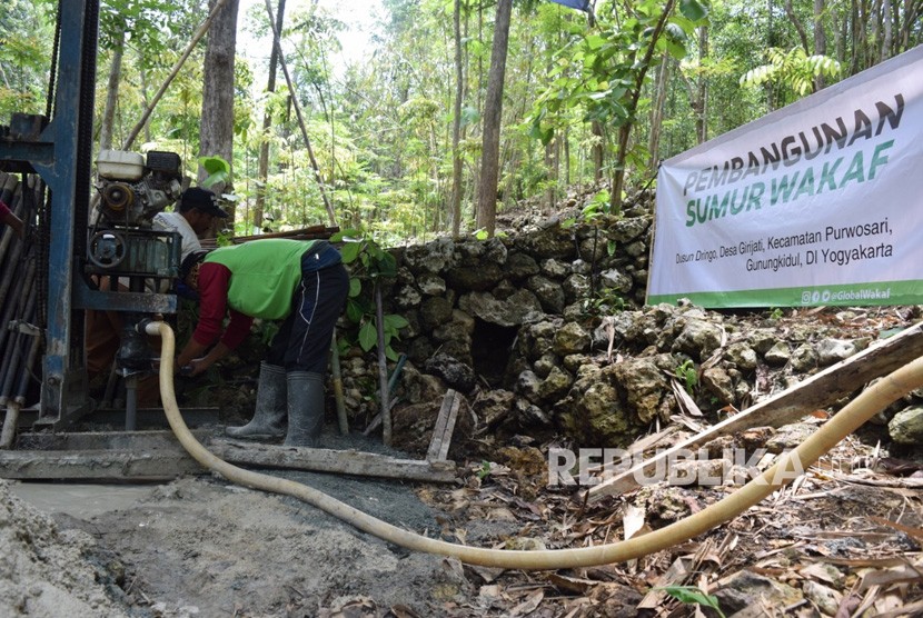  Global Wakaf-ACT DIY membangun sumur wakaf di Dusun Blarangan, Kalurahan Sidorejo, Kapanewon Ponjong. (Ilustrasi).
