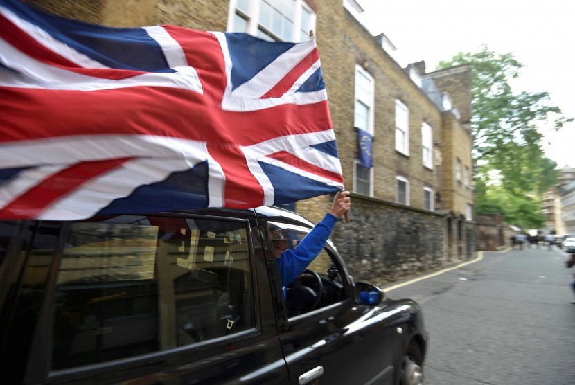 Ilustrasi. Pengemudi taksi Inggris. Sopir Taksi Muslim Selamatkan Nyawa Penumpang di Inggris
