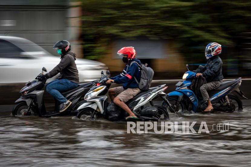 Hujan Lebat Akibatkan Puluhan Titik Banjir di Semarang (ilustrasi).