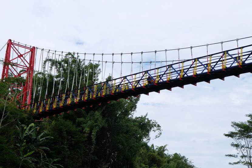 jembatan gantung (ilustrasi)