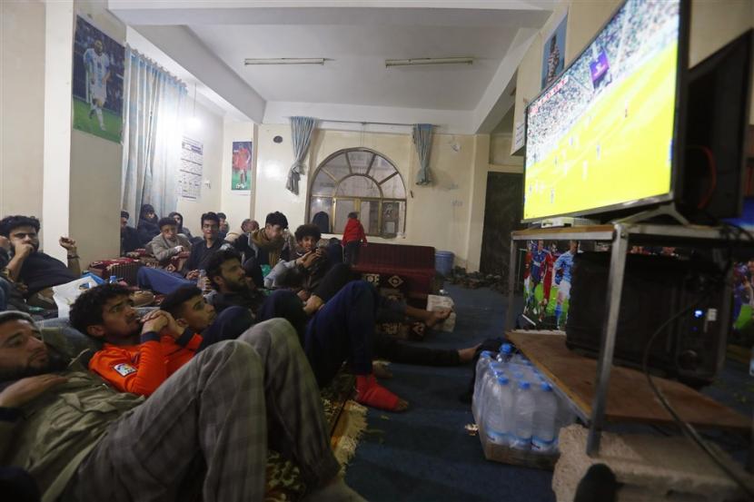 Ilustrasi menonton Piala Dunia 2022.  Syekh salafi di Mesir menganggap menonton Piala Dunia buang-buang waktu 