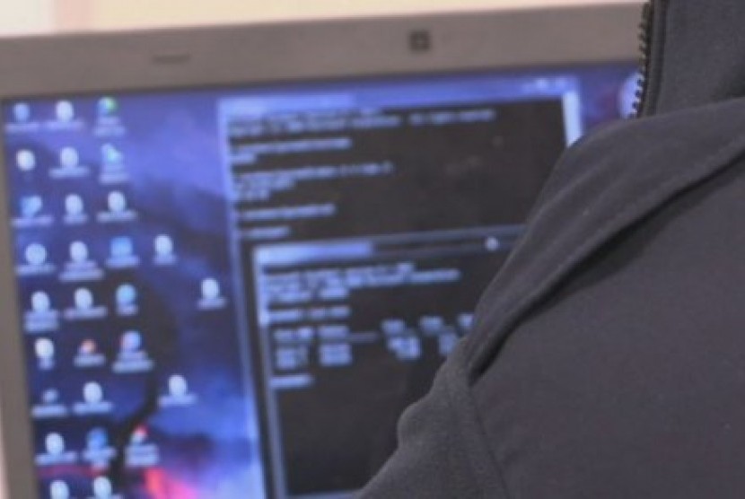 Pengguna komputer disandera oleh peretas yang melancarkan virus ransomware dan meminta uang tebusan. 