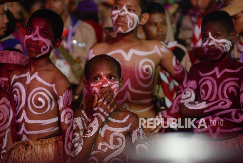 Pengisi acara penutupan Jamnas X dari Kontingen Papua. (Foto: Yasin Habibi)