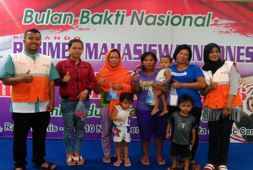 Peringati Hari Pahlawan, Menwa Indonesia bekerjasama dengan Rumah Zakat mengadakan pengobatan gratis