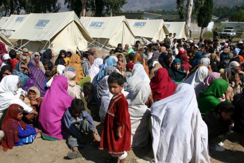 Pengungsi korban gempa Pakistan