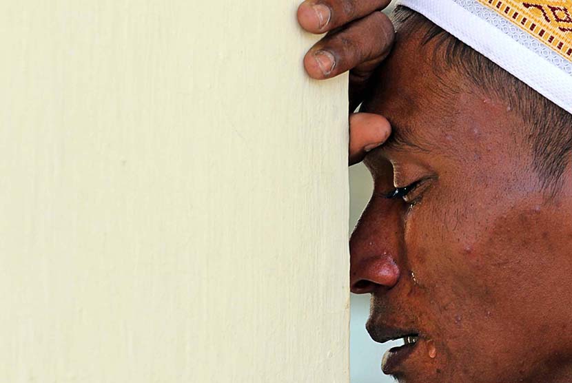 Pengungsi Rohingya menangis (Antara/Rahmad)
