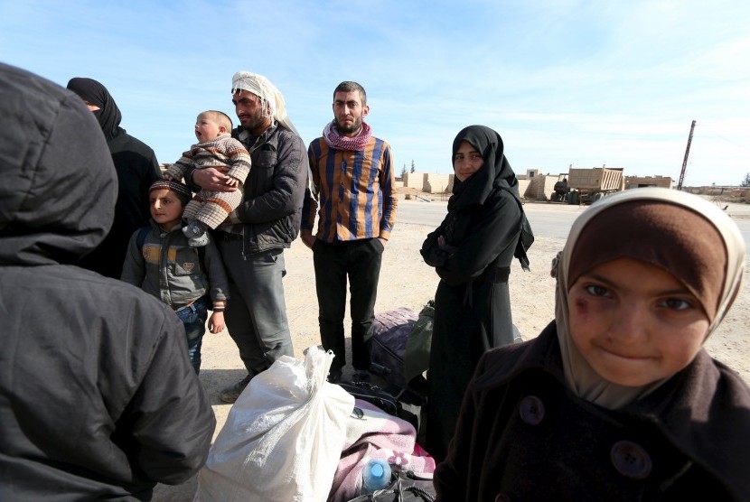 Pengungsi Suriah dari Aleppo tiba di wilayah Mabrouka