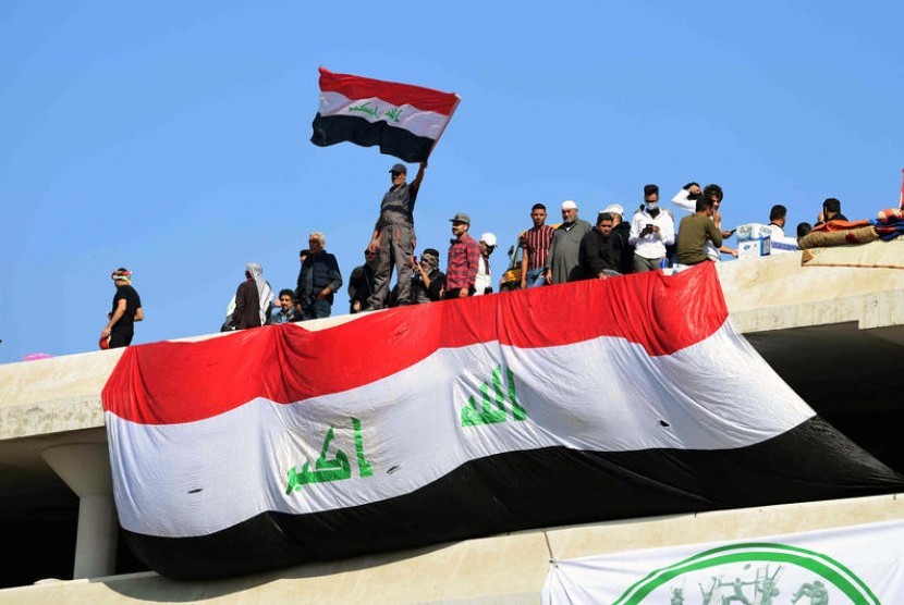 Ulama Irak menginisiasi gerakan pengembalian properti warga Kristen. Ilustrasi warga  Irak