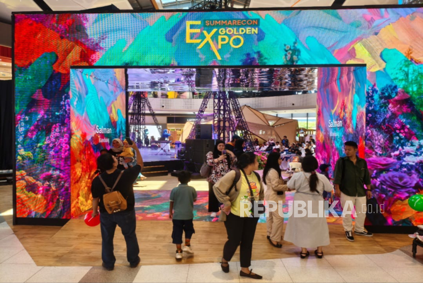 Pengunjung antusias mengikuti Summarecon Expo yang digelar di Mall Summarecon Bandung 