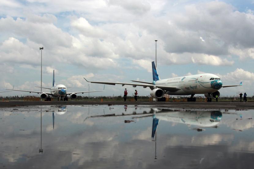 Direktur Utama Garuda Indonesia Irfan Setiaputra mengatakan pembatalan jadwal layanan penerbangan Garuda Indonesia ke Arab Saudi dilakukan menyusul adanya restriksi layanan penerbangan internasional ke Arab Saudi oleh otoritas penerbangan Arab Saudi yang mulai diberlakukan pada Senin (21/12). 