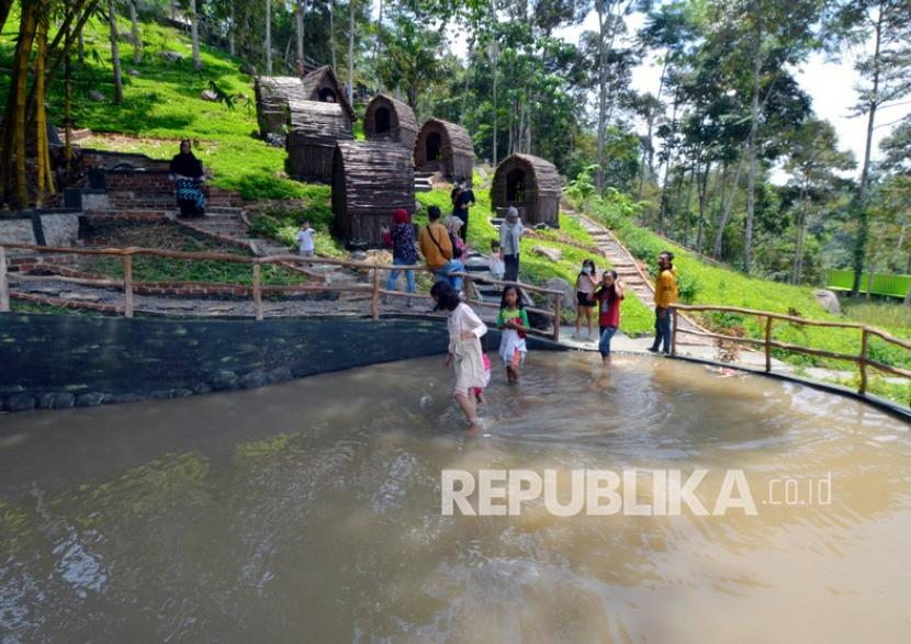Data Tempat Objek Wisata Dan Kunjungan Di Malang Kml