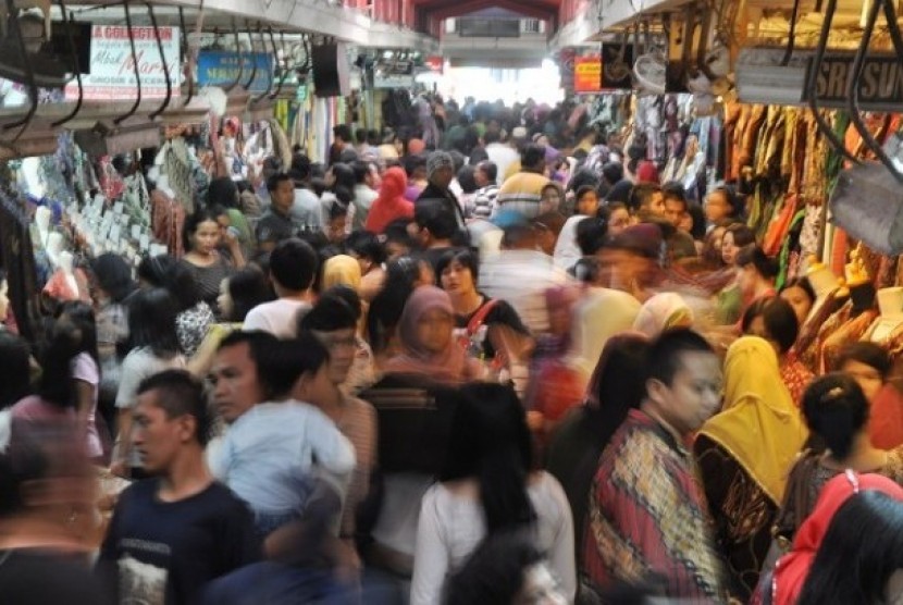 pengunjung pasati Pasar Beringinharjo, Yogyakarta