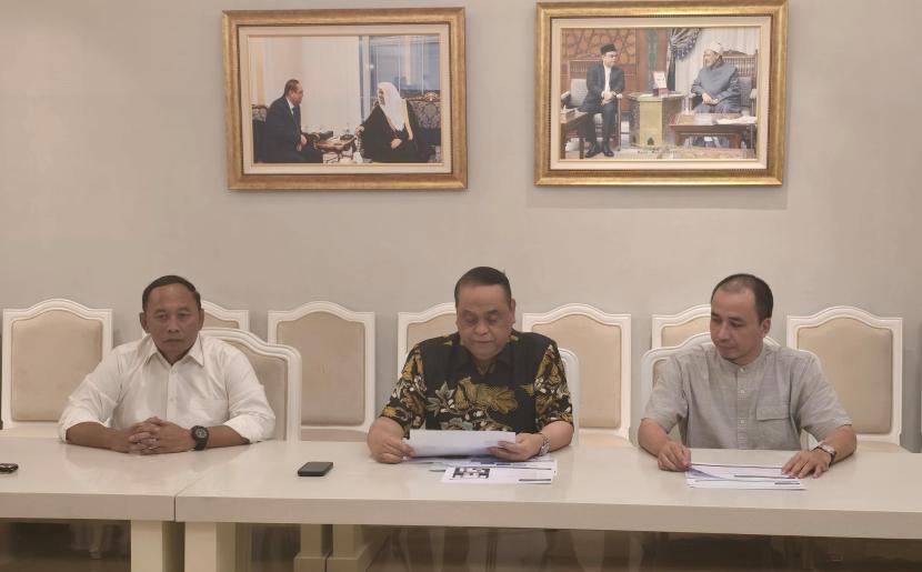 Pengurus ASFA Foundation Irjen Pol (purn) Nurwindiyanto, Komjen Pol (Purn) Syafruddin, dan KH Anizar Masyhadi.