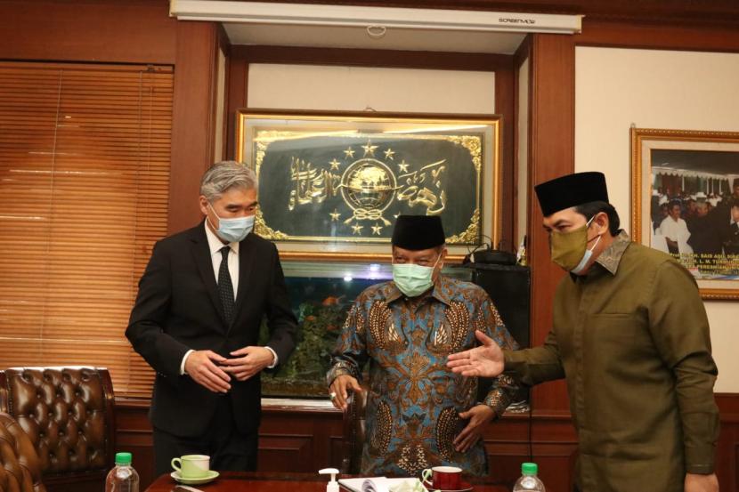 Pengurus Besar Nahdlatul Ulama (PBNU) menerima kunjungan Duta Besar Amerika Serikat untuk Indonesia Sung Y Kim, Senin (6/12).