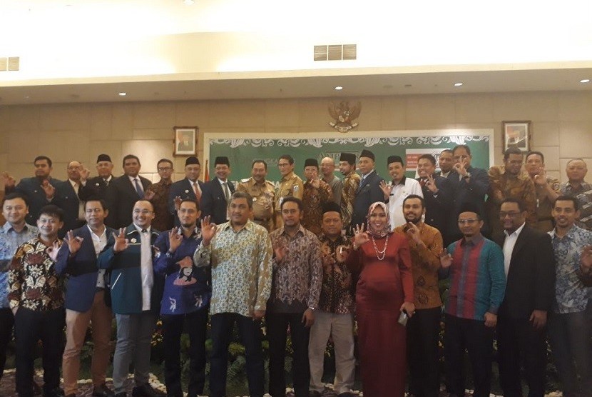 Pengurus DPD Asosiasi Muslim Penyelenggara Haji dan Umrah Republik Indonesia (Amphuri) 