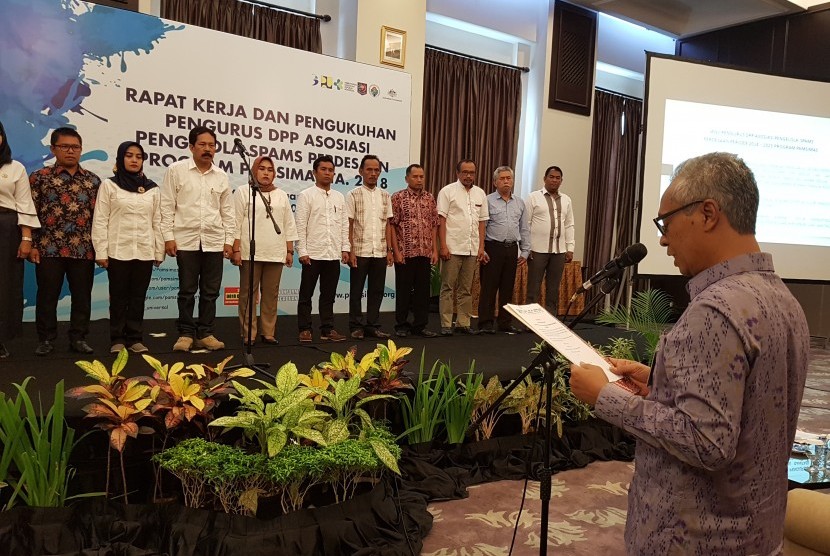 Pengurus DPP Asosiasi SPAMS Perdesaan periode 2018 – 2023 dikukuhkan oleh Pelaksana Tugas Direktur Jenderal Cipta Karya (DJCK) Kementerian Pekerjaan Umum dan Perumahan Rakyat (PUPR), Sri Hartoyo.  