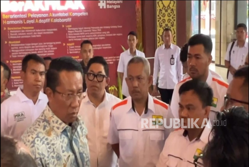 Pengurus DPW Partai Berkarya Partai Berkarya dari berbagai daerah mendatangi kantor Kementerian Hukum (Kemenkum) di Kuningan, Jakarta Selatan, Rabu (13/8/2025).  