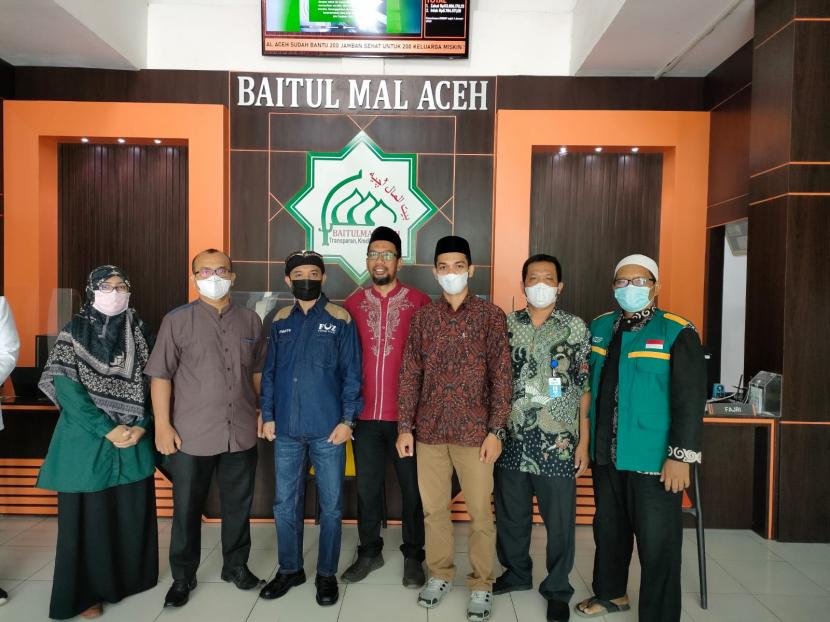 Pengurus Harian Forum Zakat (FOZ) Nasional bersilaturahmi ke Baitul Mal Aceh (BMA).