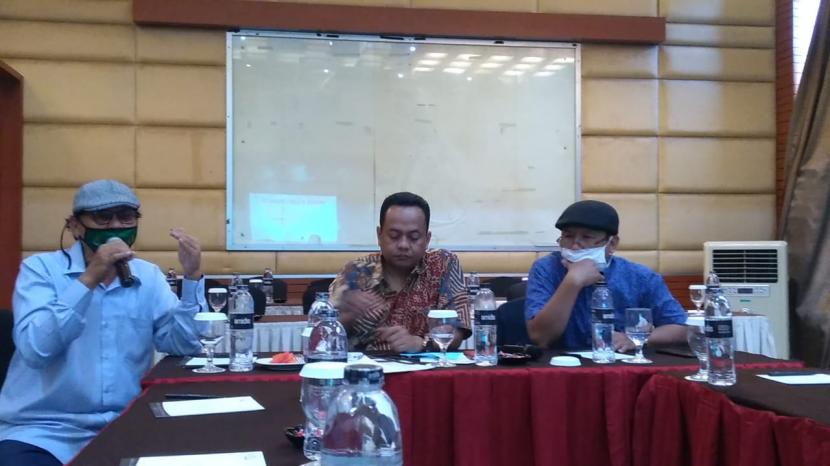  Pengurus Kamar Dagang dan Industri (Kadin) Jawa Barat periode 2019-2024 bakal dimintai pertanggungjawabannya pada Musyawarah Provinsi Luar Biasa (Muprovlub) pada 10 September 2020 pekan depan.
