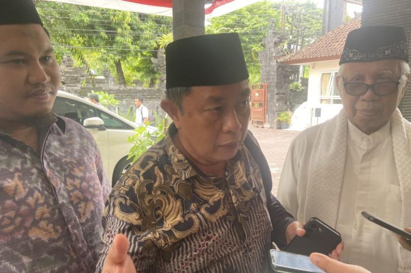Pengurus MUI Bali ketika menghadiri sidang pengumpulan bukti atas dugaan pelanggaran Arya Wedakarna di Kota Denpasar, Bali, Jumat (19/1/2024).