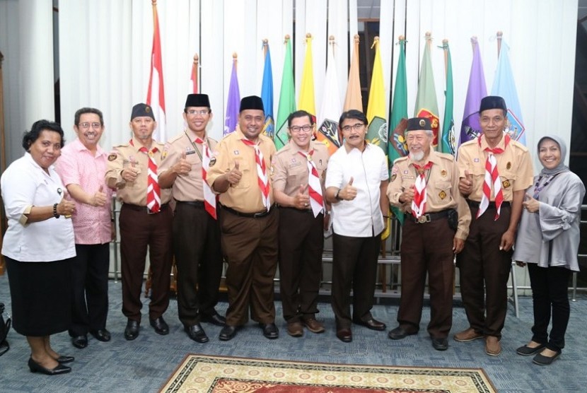 Pengurus Pusat Sako SIAP bertemu dengan Ketua Kwartir Nasional Adhyaksa Dault. Pramuka Sako SIAP akan menggelar kemah nasional di Banjarnegara, Jawa Tengah, 25 hingga 29 Oktober 2016