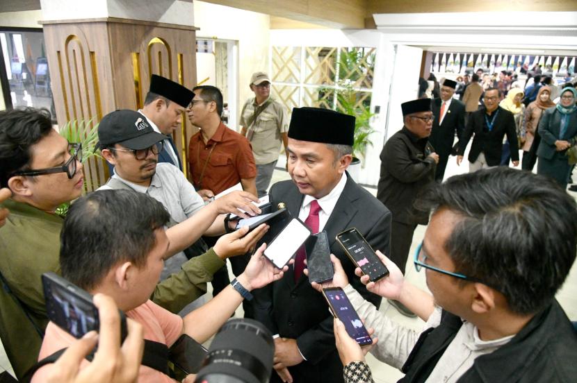 Penjabat (Pj) Gubernur Jawa Barat Bey Machmudin 