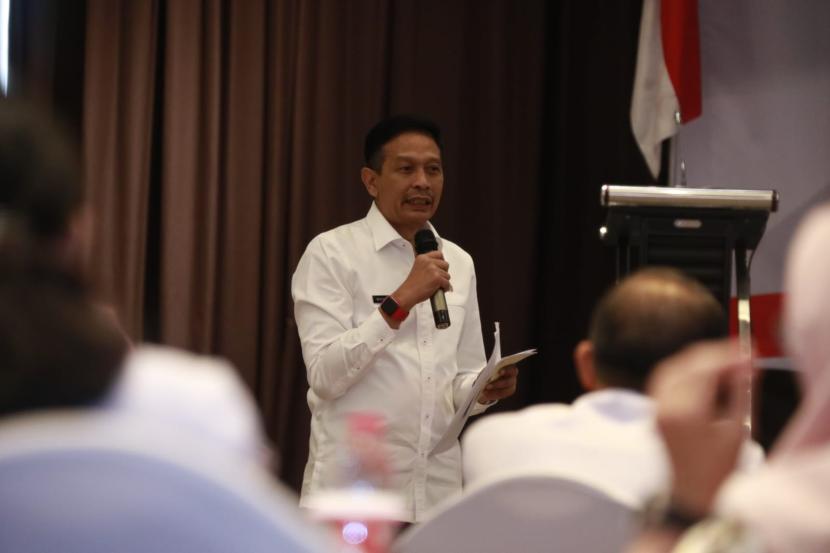  Penjabat (Pj) Wali Kota Malang, Wahyu Hidayat, saat menghadiri rapat bersama Tim Pengendali Inflasi Daerah (TPID) di Kota Malang.