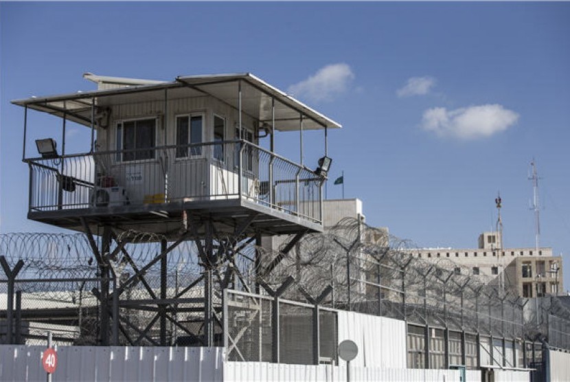Ditahan tanpa Dakwaan, Tahanan Palestina Mogok Makan 61 Hari. Penjara Israel (ilustrasi) 