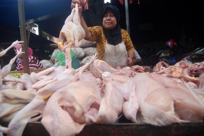 Penjual ayam.