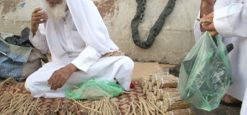 Penjual siwak di Makkah 