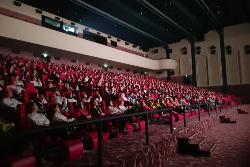 Penonton antusias menyaksikan film Bali: Beats of Paradise di Superplex G Theater Seoul.