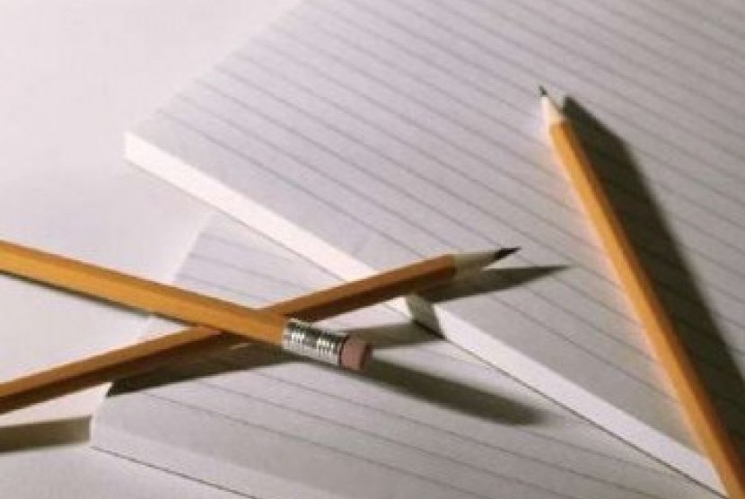 Pensil dan Kertas (Ilustrasi)