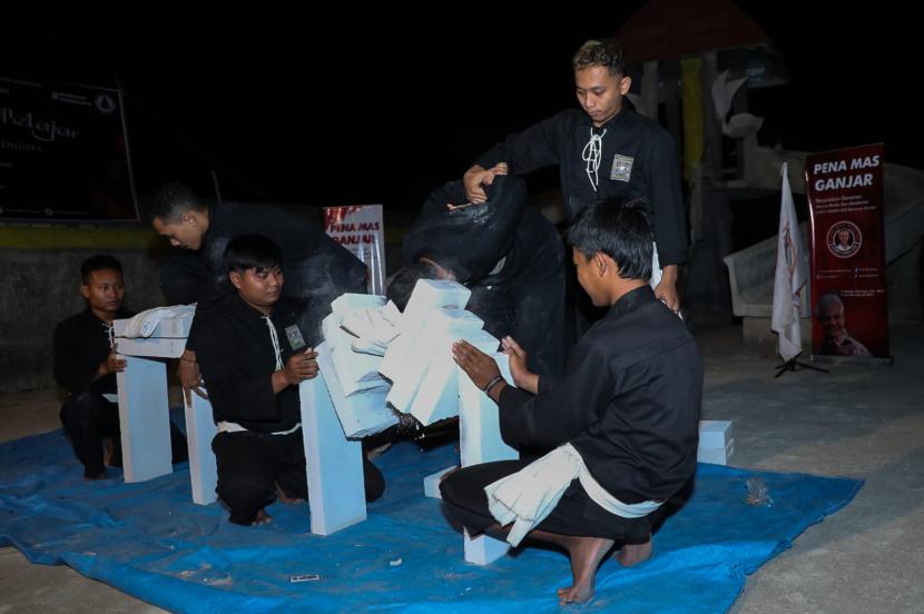 Pentas seni pelajar di Desa Sukopuluhan, Kecamatan Pucakwangi, Kabupaten Pati, Provinsi Jawa Tengah. 