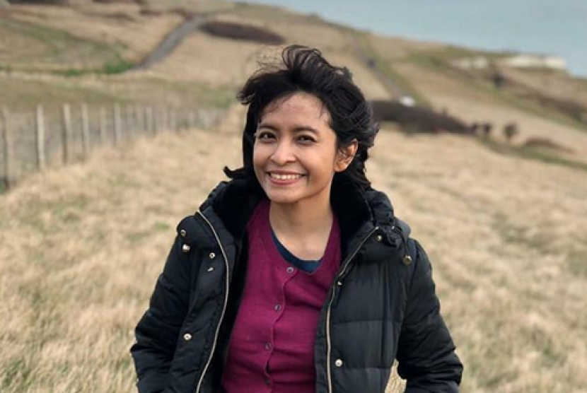 Penulis Feby Indirani